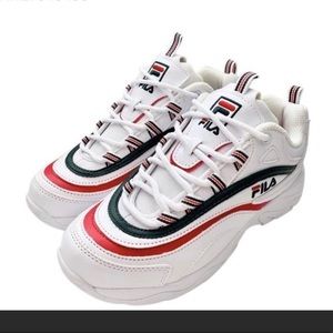 Practically brand new Fila tennis shoes